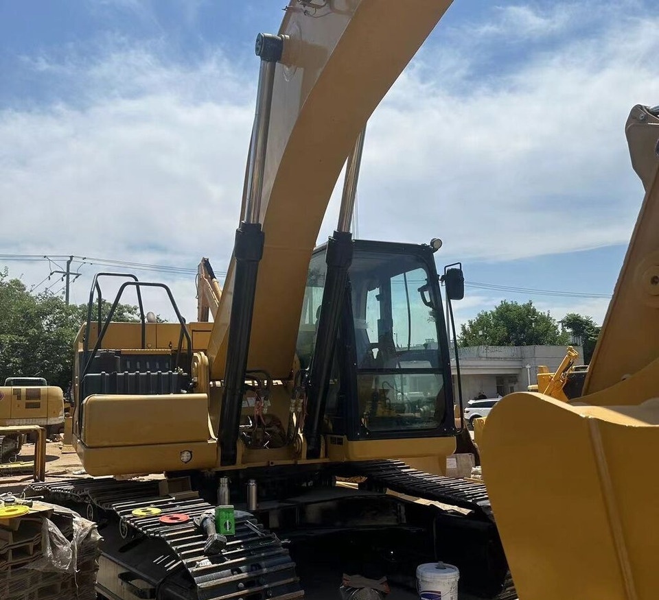 Caterpillar 330GC - حفار زحاف: صورة 1 Caterpillar 330GC - حفار زحاف: صورة 1