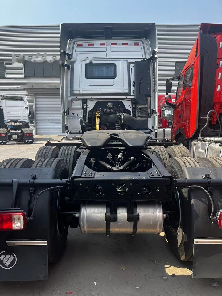 Foton Auman EST A510 - وحدة جر: صورة 2 Foton Auman EST A510 - وحدة جر: صورة 2