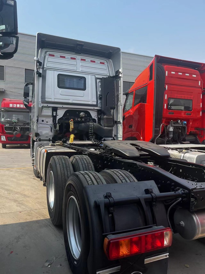 Foton Auman EST A510 - وحدة جر: صورة 1 Foton Auman EST A510 - وحدة جر: صورة 1