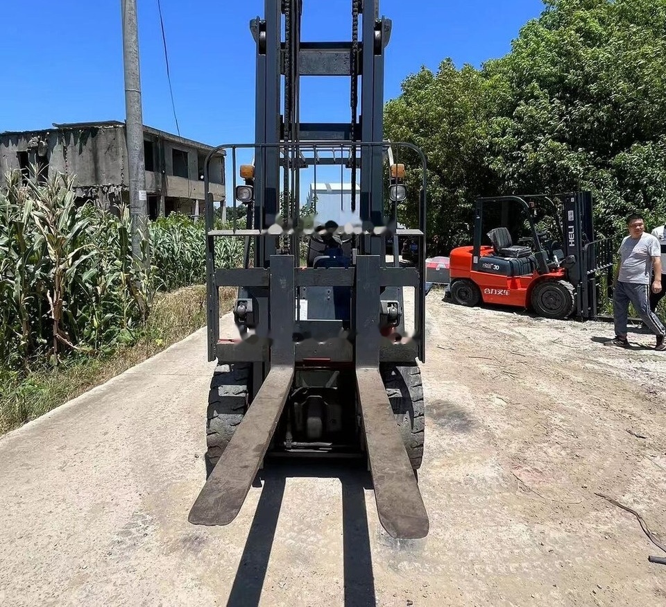 Heli K35 - رافعة شوكية ديزل: صورة 5 Heli K35 - رافعة شوكية ديزل: صورة 5