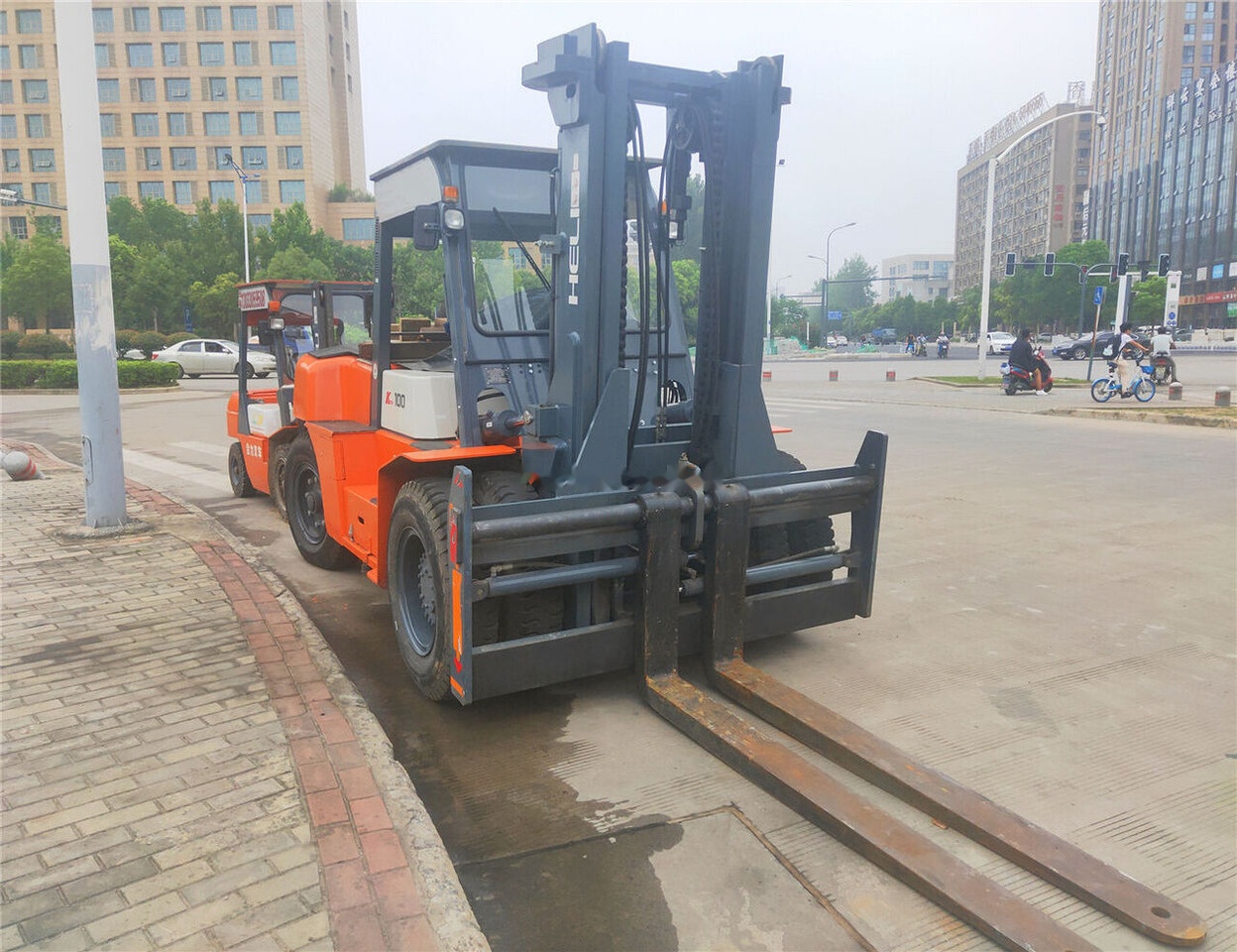 Heli k100 - رافعة شوكية ديزل: صورة 5 Heli k100 - رافعة شوكية ديزل: صورة 5