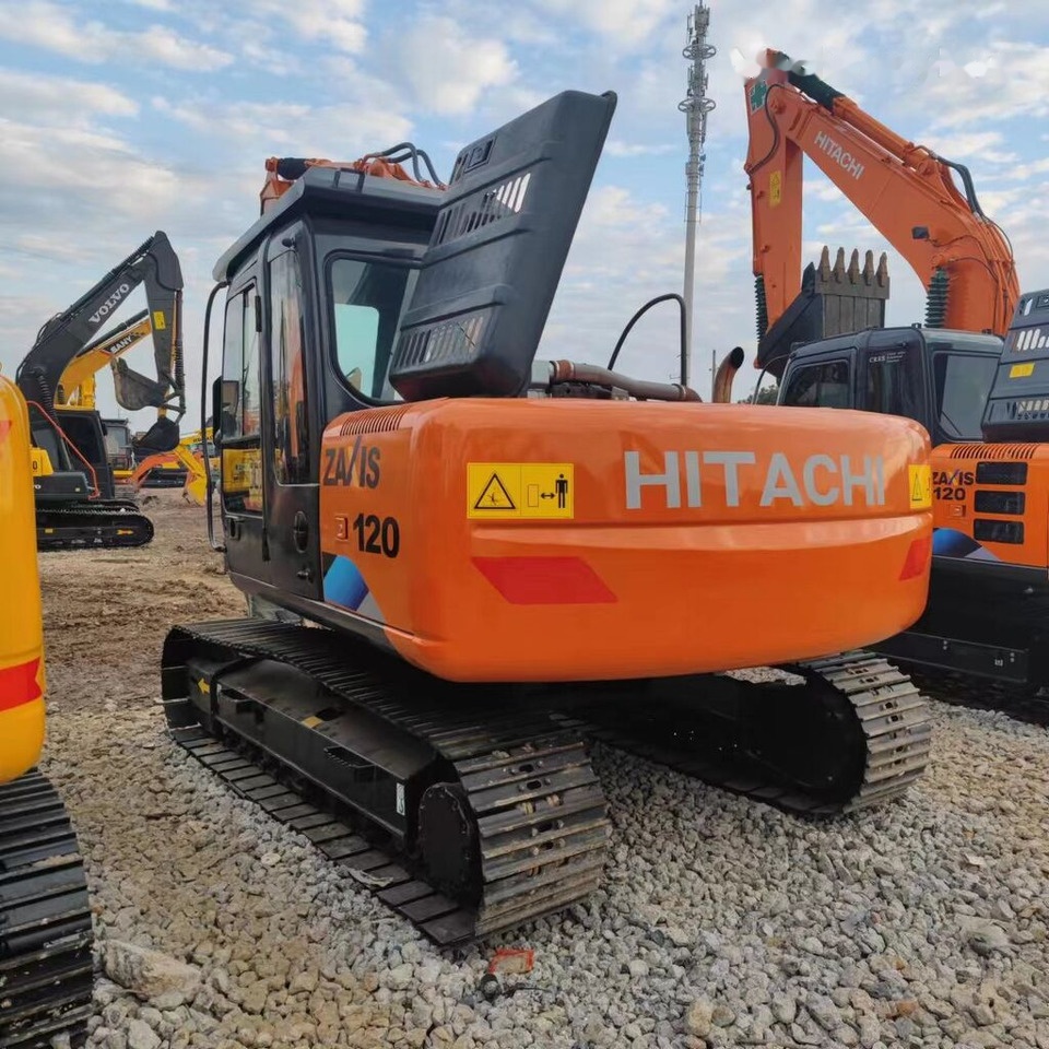 Hitachi ZX120 - حفار زحاف: صورة 5 Hitachi ZX120 - حفار زحاف: صورة 5