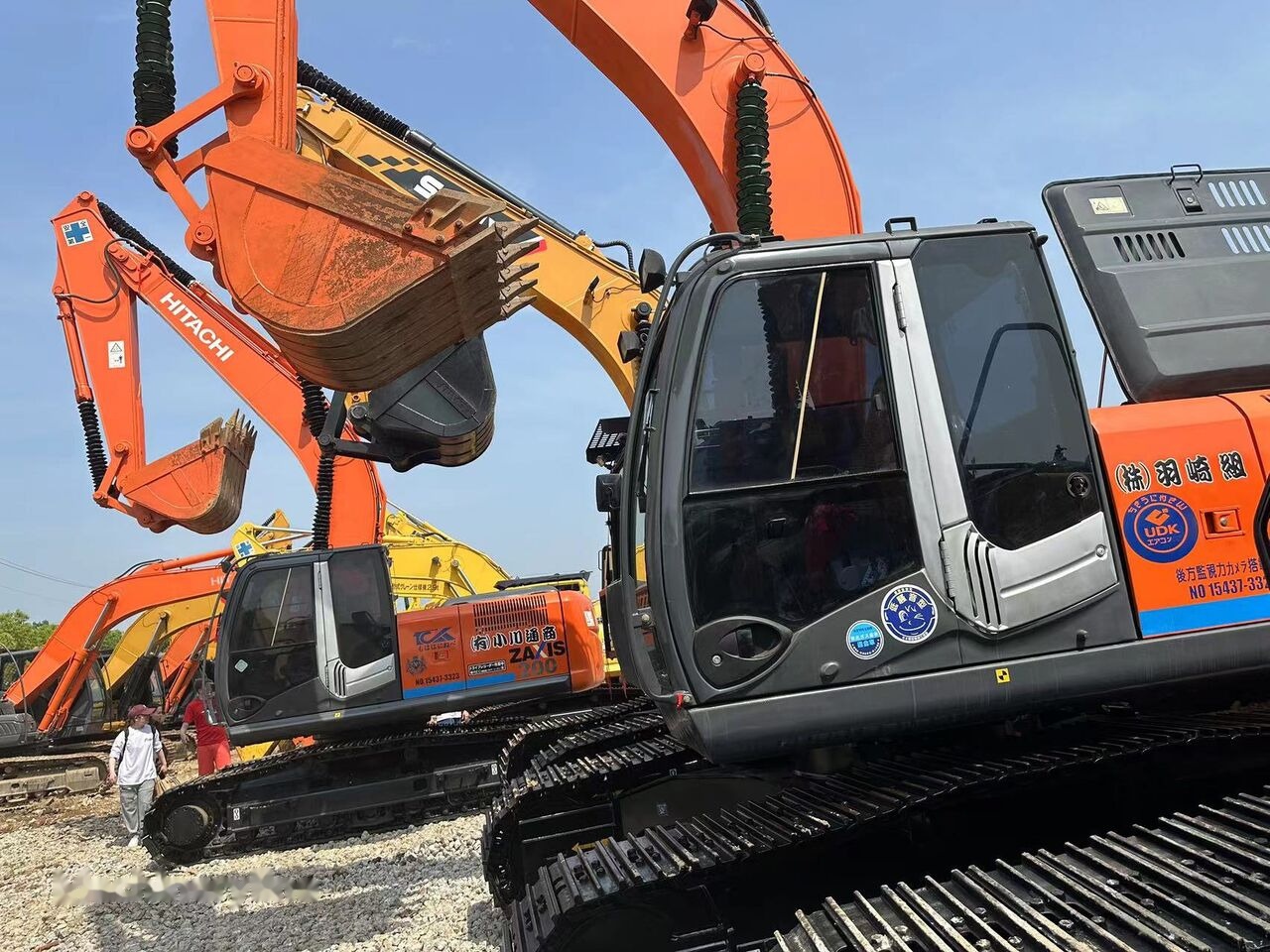 Hitachi ZX200-3 - حفار زحاف: صورة 3 Hitachi ZX200-3 - حفار زحاف: صورة 3