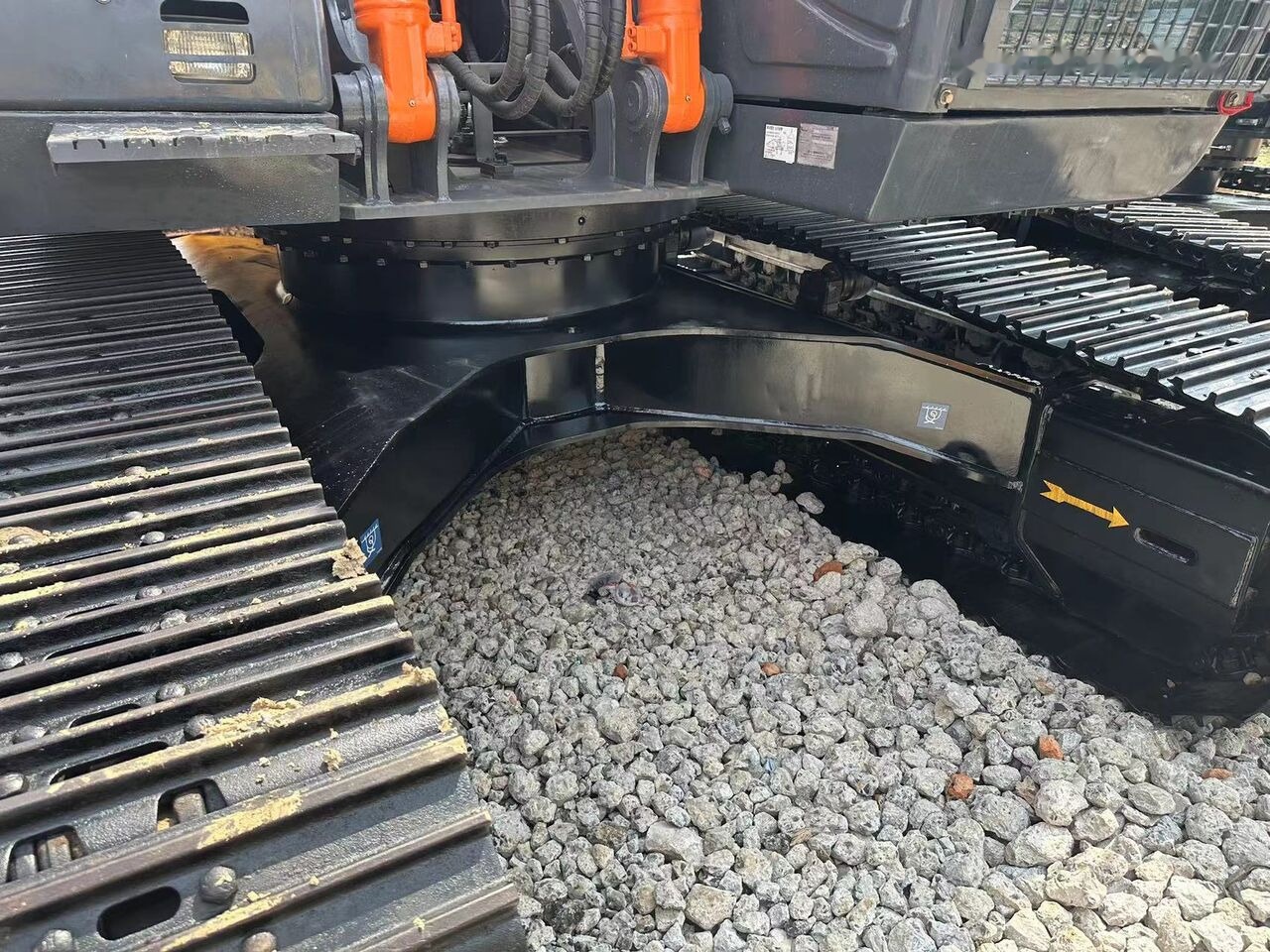Hitachi ZX200-3 - حفار زحاف: صورة 1 Hitachi ZX200-3 - حفار زحاف: صورة 1