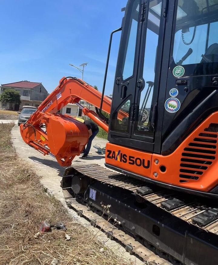 Hitachi ZX50U - حفارة مُصَّغرة: صورة 4 Hitachi ZX50U - حفارة مُصَّغرة: صورة 4
