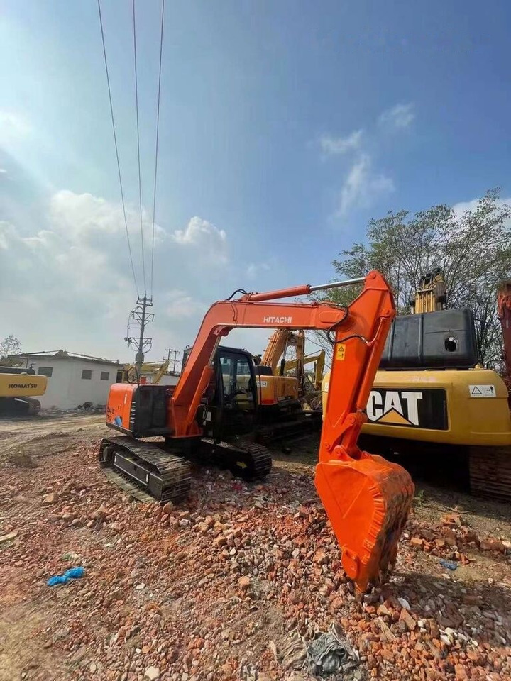 Hitachi ZX70 - حفار زحاف: صورة 2 Hitachi ZX70 - حفار زحاف: صورة 2