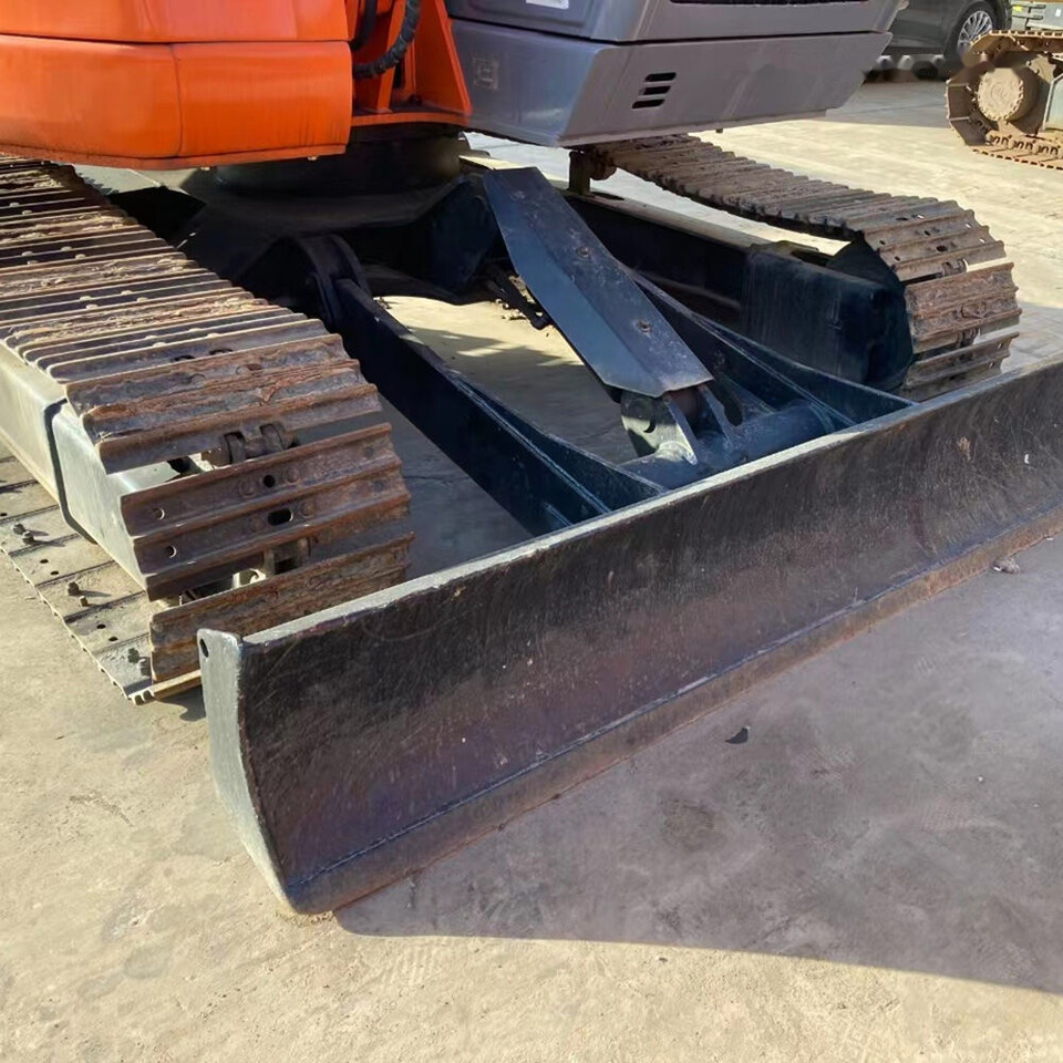 Hitachi ZX75US - حفار زحاف: صورة 1 Hitachi ZX75US - حفار زحاف: صورة 1