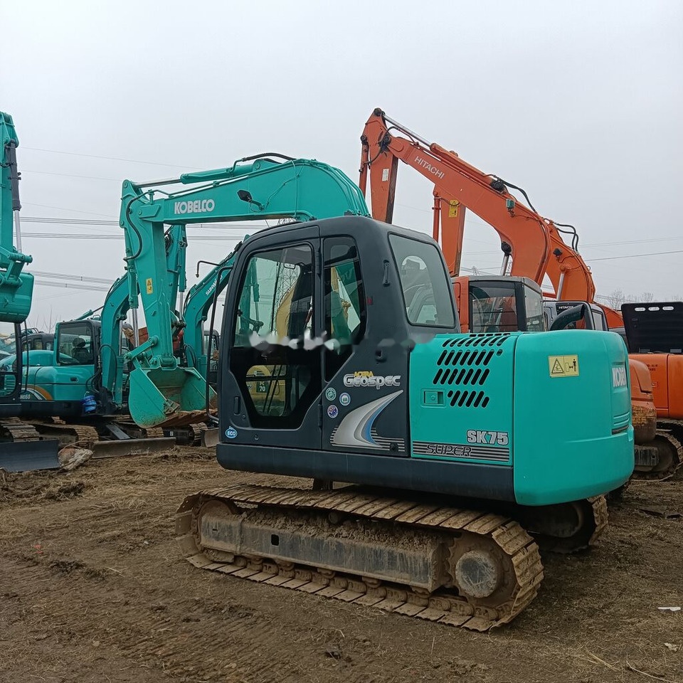 Kobelco SK75-8 - حفار زحاف: صورة 2 Kobelco SK75-8 - حفار زحاف: صورة 2