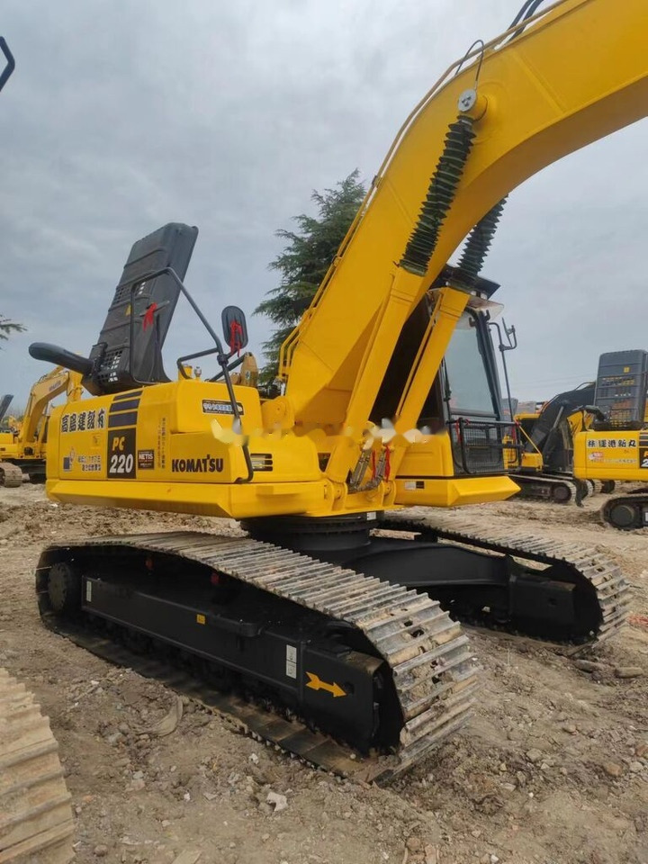 Komatsu PC220-8 - حفار زحاف: صورة 4 Komatsu PC220-8 - حفار زحاف: صورة 4