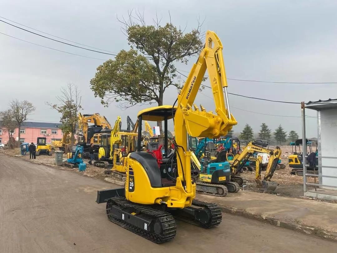 Komatsu PC35 - حفارة مُصَّغرة: صورة 4 Komatsu PC35 - حفارة مُصَّغرة: صورة 4