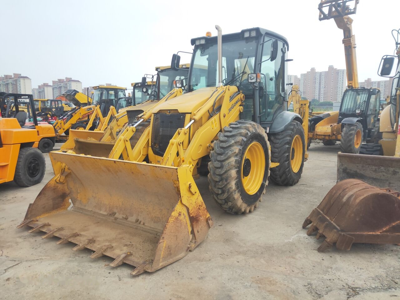 LiuGong CLG777 - جرافة حفار: صورة 1 LiuGong CLG777 - جرافة حفار: صورة 1