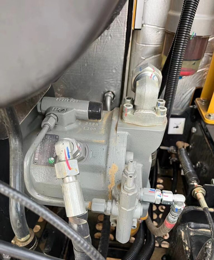 Sany SY55 - حفار زحاف: صورة 2 Sany SY55 - حفار زحاف: صورة 2