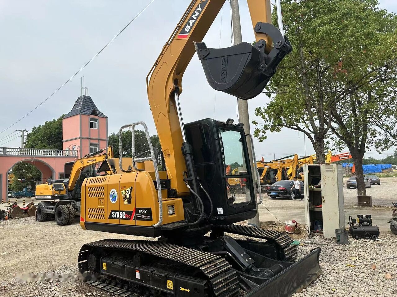 Sany SY95C - حفار زحاف: صورة 1 Sany SY95C - حفار زحاف: صورة 1