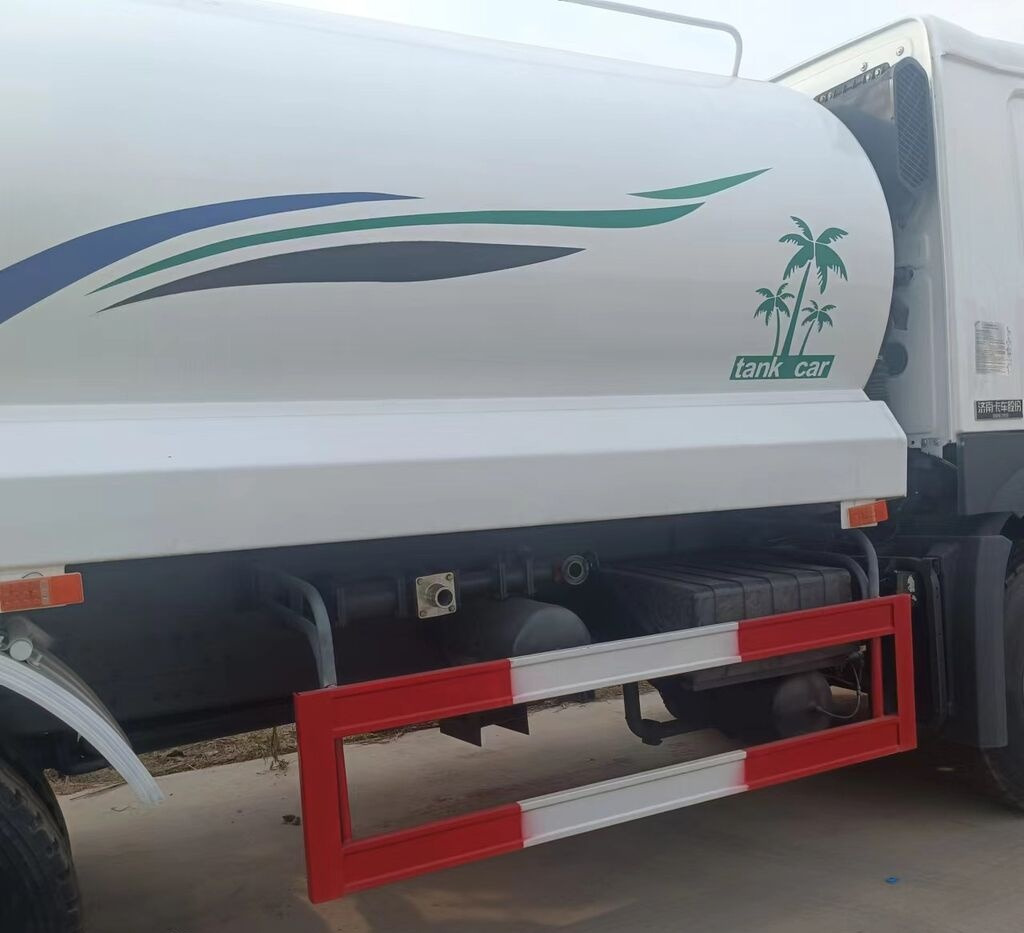 Sinotruk Howo 371 - آلية المنفعة/ مركبة خاصة: صورة 4 Sinotruk Howo 371 - آلية المنفعة/ مركبة خاصة: صورة 4