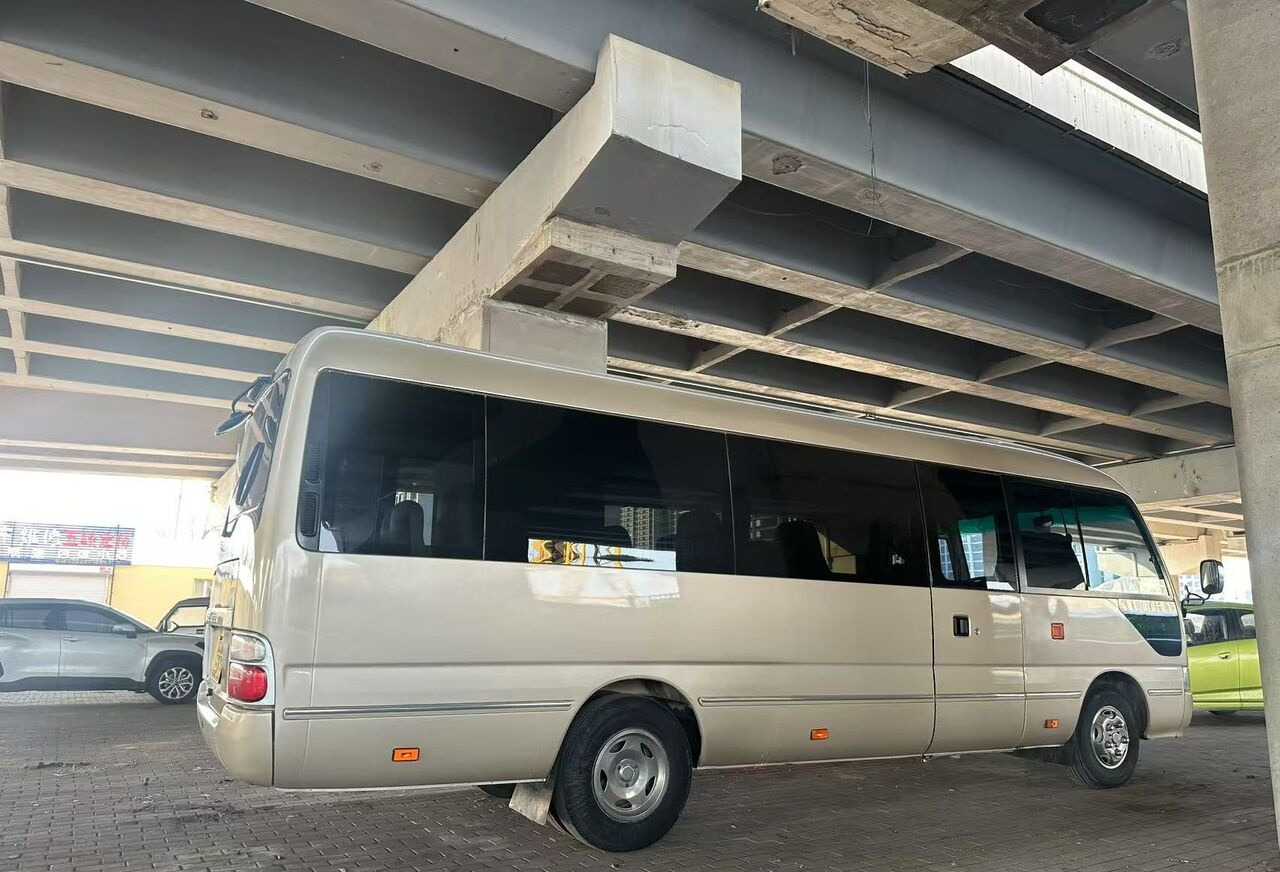 Toyota 1HZ - حافلة سوبربان: صورة 5 Toyota 1HZ - حافلة سوبربان: صورة 5