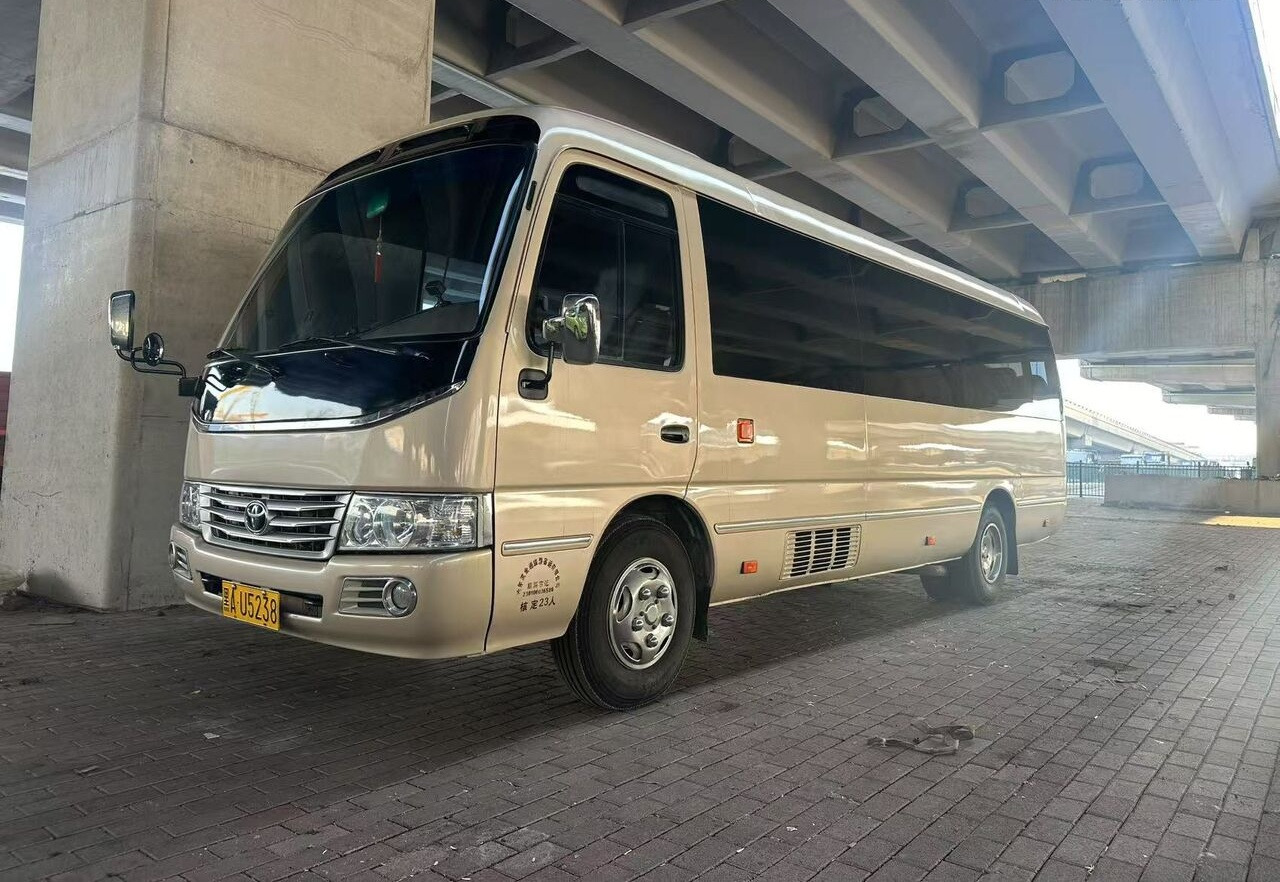 Toyota 1HZ - حافلة سوبربان: صورة 4 Toyota 1HZ - حافلة سوبربان: صورة 4