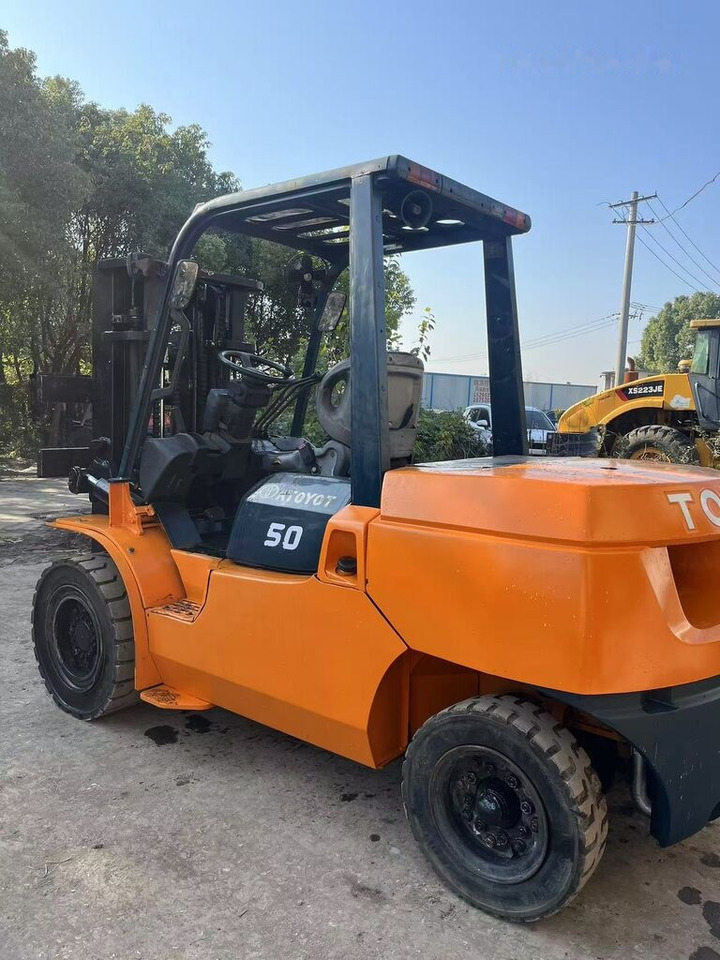 Toyota 7FD50 - رافعة شوكية ديزل: صورة 2 Toyota 7FD50 - رافعة شوكية ديزل: صورة 2