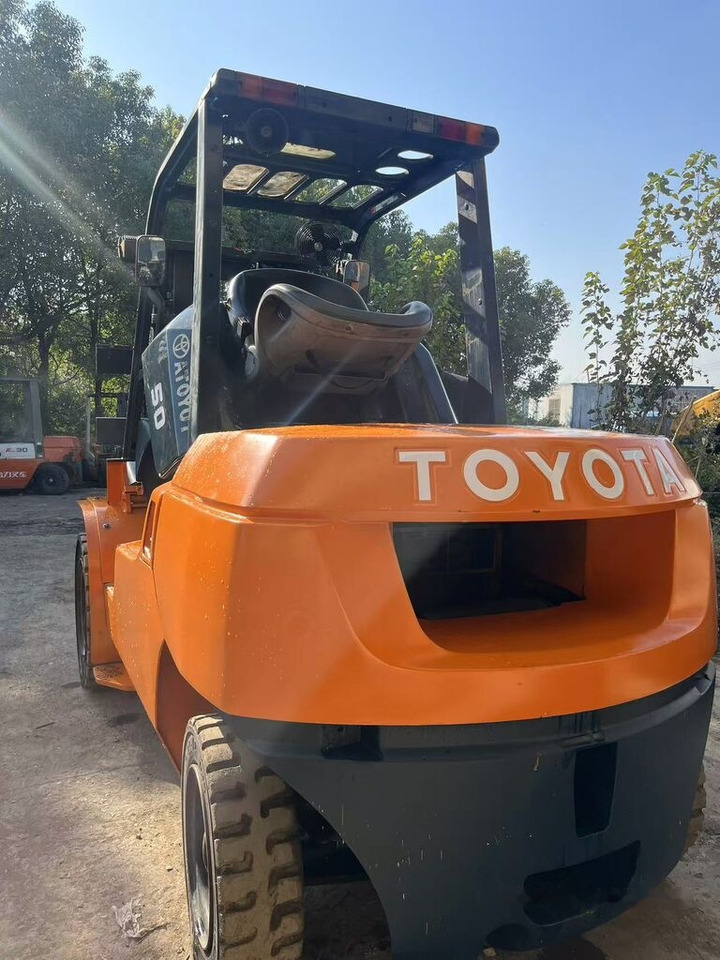 Toyota 7FD50 - رافعة شوكية ديزل: صورة 5 Toyota 7FD50 - رافعة شوكية ديزل: صورة 5
