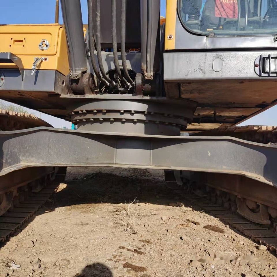 Volvo EC210BLC - حفار زحاف: صورة 1 Volvo EC210BLC - حفار زحاف: صورة 1