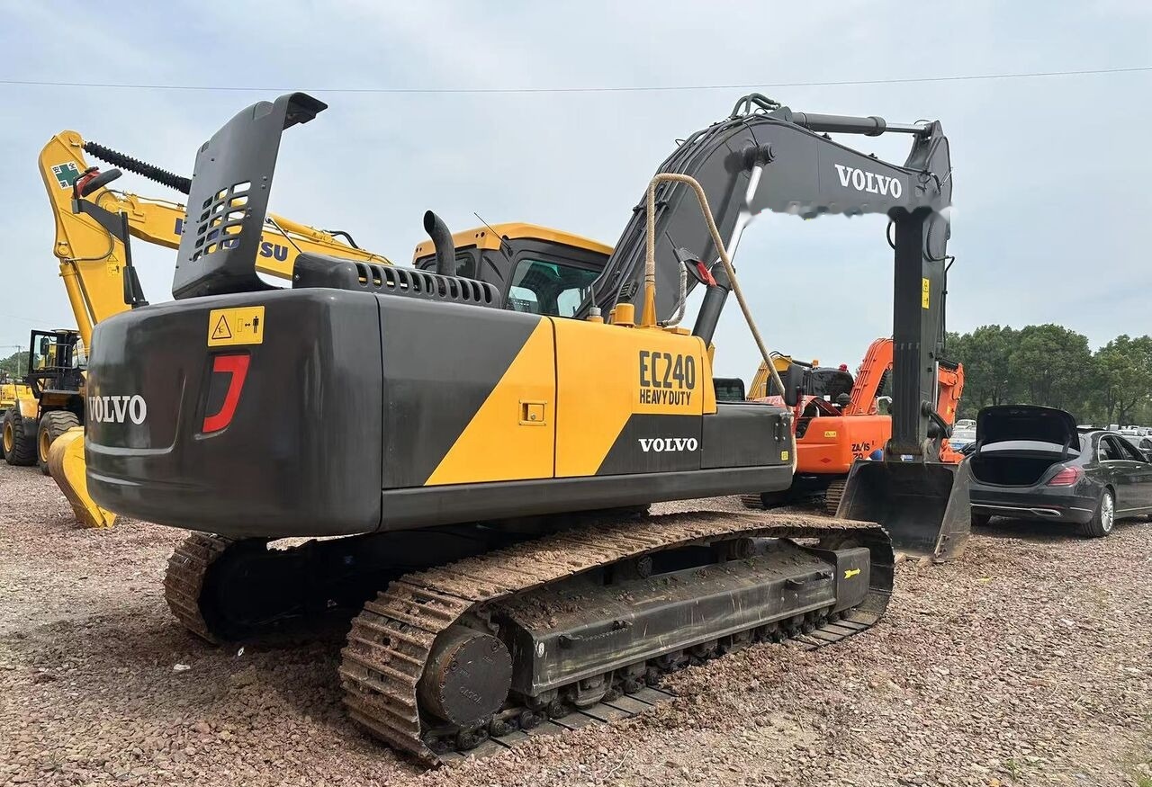 Volvo EC240 - حفار زحاف: صورة 5 Volvo EC240 - حفار زحاف: صورة 5