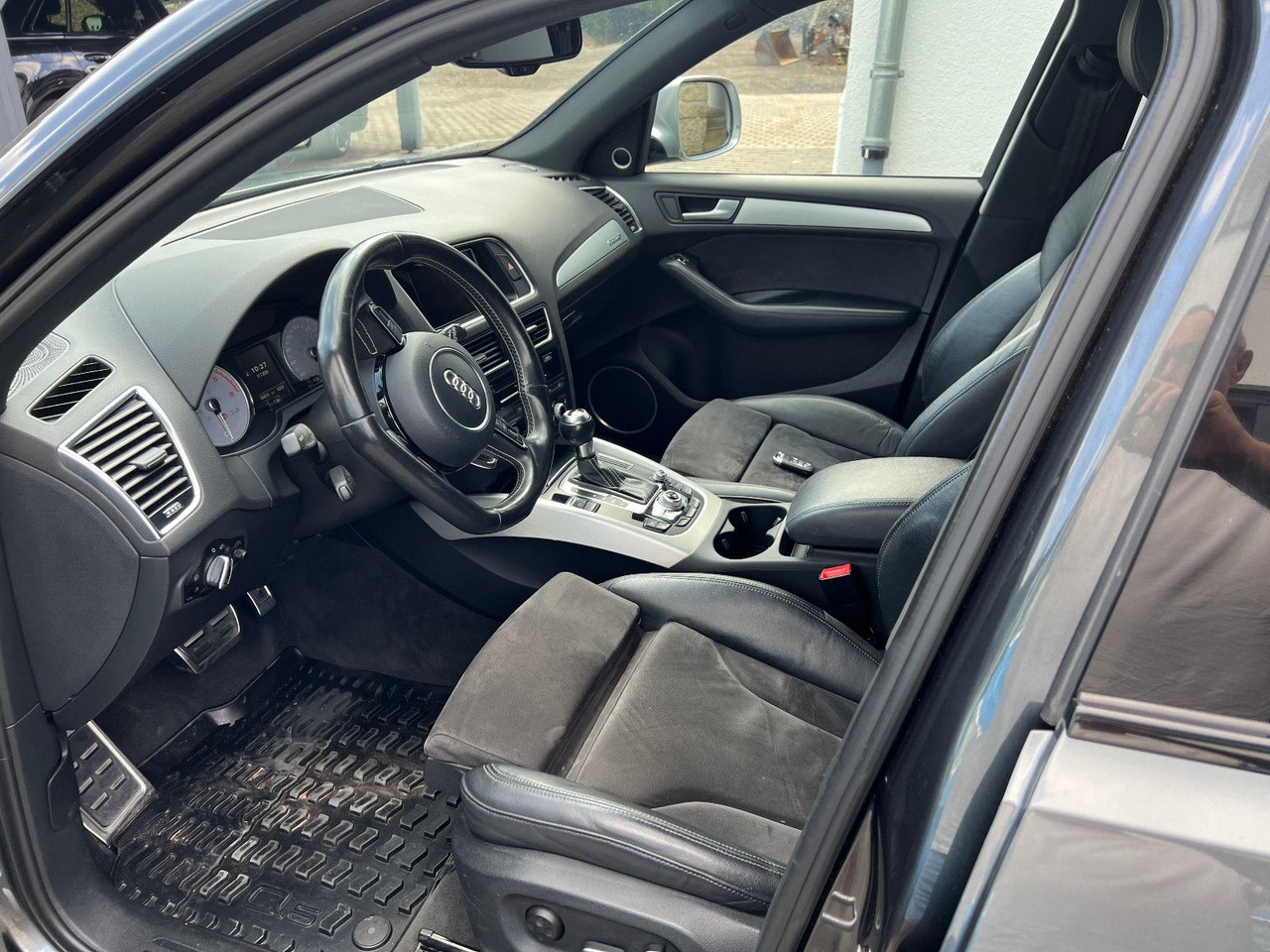 Audi SQ5 3.0 TDI quattro - سيارة دفع رباعي: صورة 2 Audi SQ5 3.0 TDI quattro - سيارة دفع رباعي: صورة 2