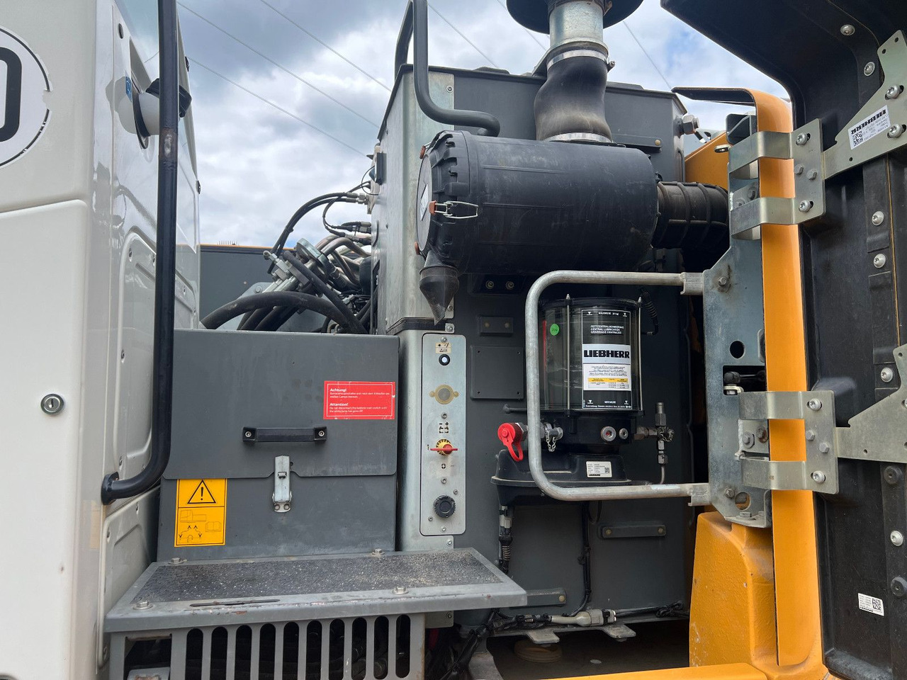 Liebherr A 918 Compact Likufix SW 48 - حفارة دولاب: صورة 2 Liebherr A 918 Compact Likufix SW 48 - حفارة دولاب: صورة 2