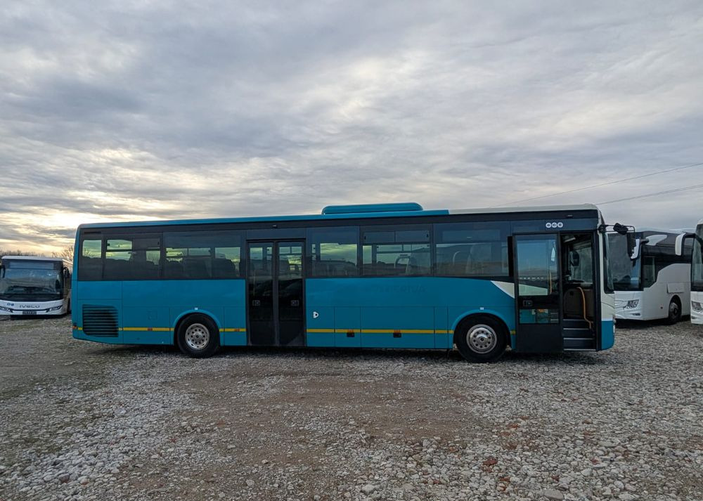 Iveco Crossway - حافلة سوبربان: صورة 3 Iveco Crossway - حافلة سوبربان: صورة 3