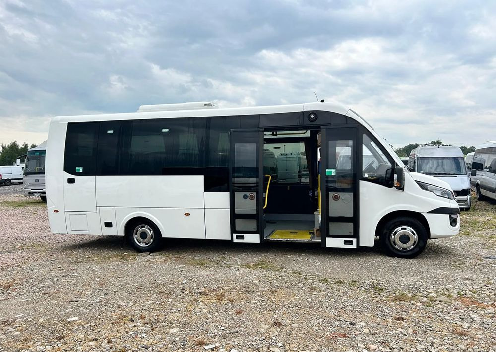 Iveco Daily Rosero City - حافلة صغيرة, ميكروباص: صورة 3 Iveco Daily Rosero City - حافلة صغيرة, ميكروباص: صورة 3