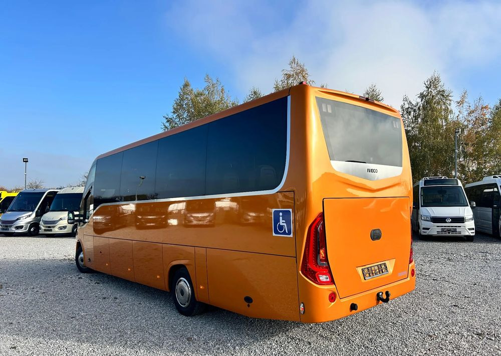 Iveco Daily - حافلة صغيرة, ميكروباص: صورة 4 Iveco Daily - حافلة صغيرة, ميكروباص: صورة 4