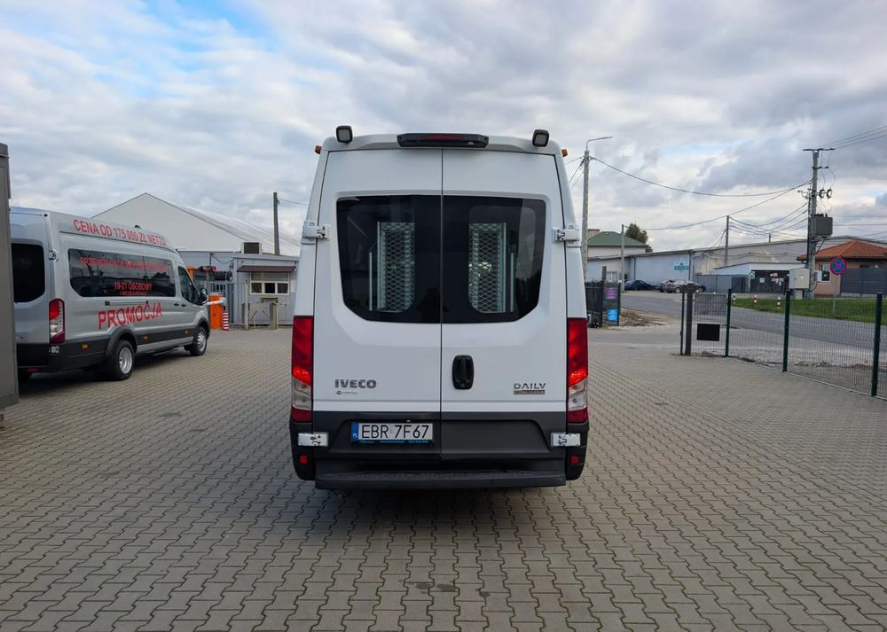 Iveco Daily - حافلة صغيرة, ميكروباص: صورة 4 Iveco Daily - حافلة صغيرة, ميكروباص: صورة 4