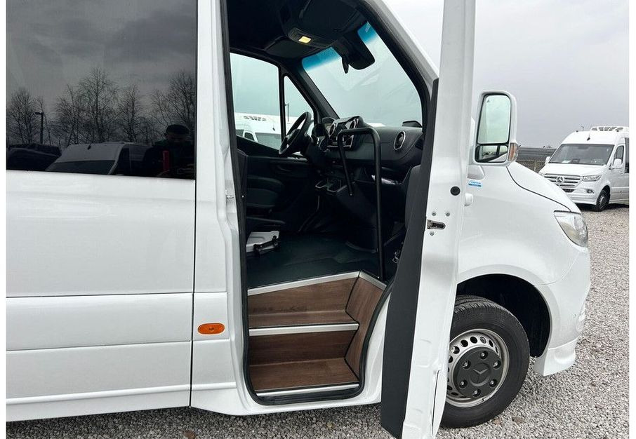 حافلة صغيرة, ميكروباص Mercedes-Benz Sprinter 519 V6: صورة 14