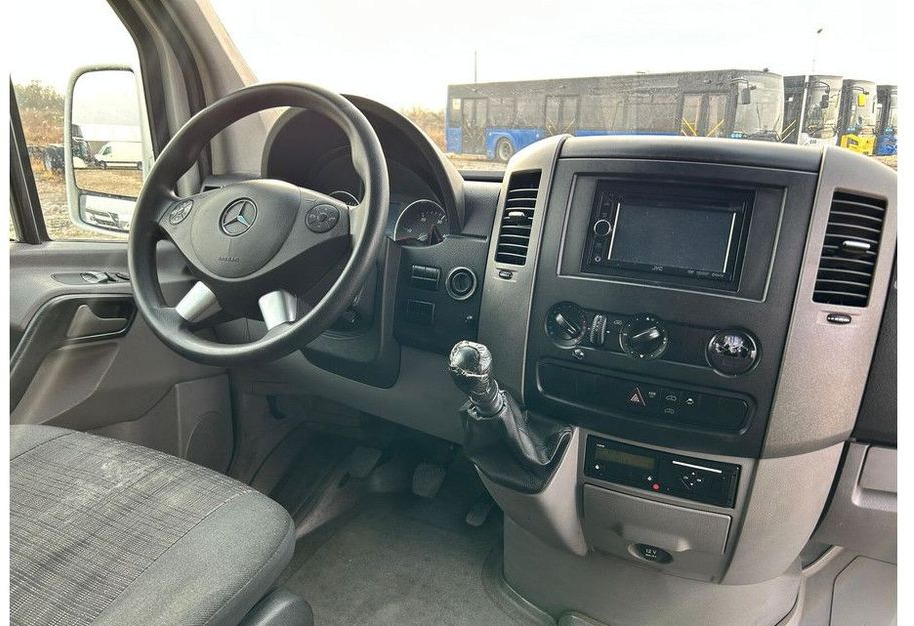 حافلة صغيرة, ميكروباص Mercedes-Benz Sprinter 519: صورة 13