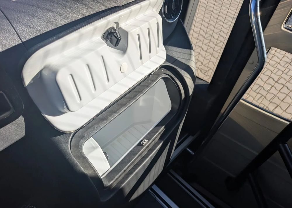 Mercedes-Benz Sprinter 519 Mercedes-Benz Sprinter 519: صورة 17 Mercedes-Benz Sprinter 519 Mercedes-Benz Sprinter 519: صورة 17