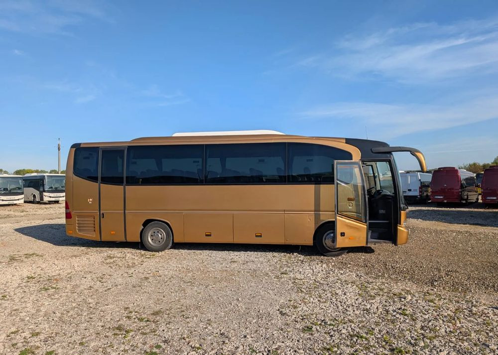 Mercedes-Benz Tourino - مركبة كوتش: صورة 3 Mercedes-Benz Tourino - مركبة كوتش: صورة 3