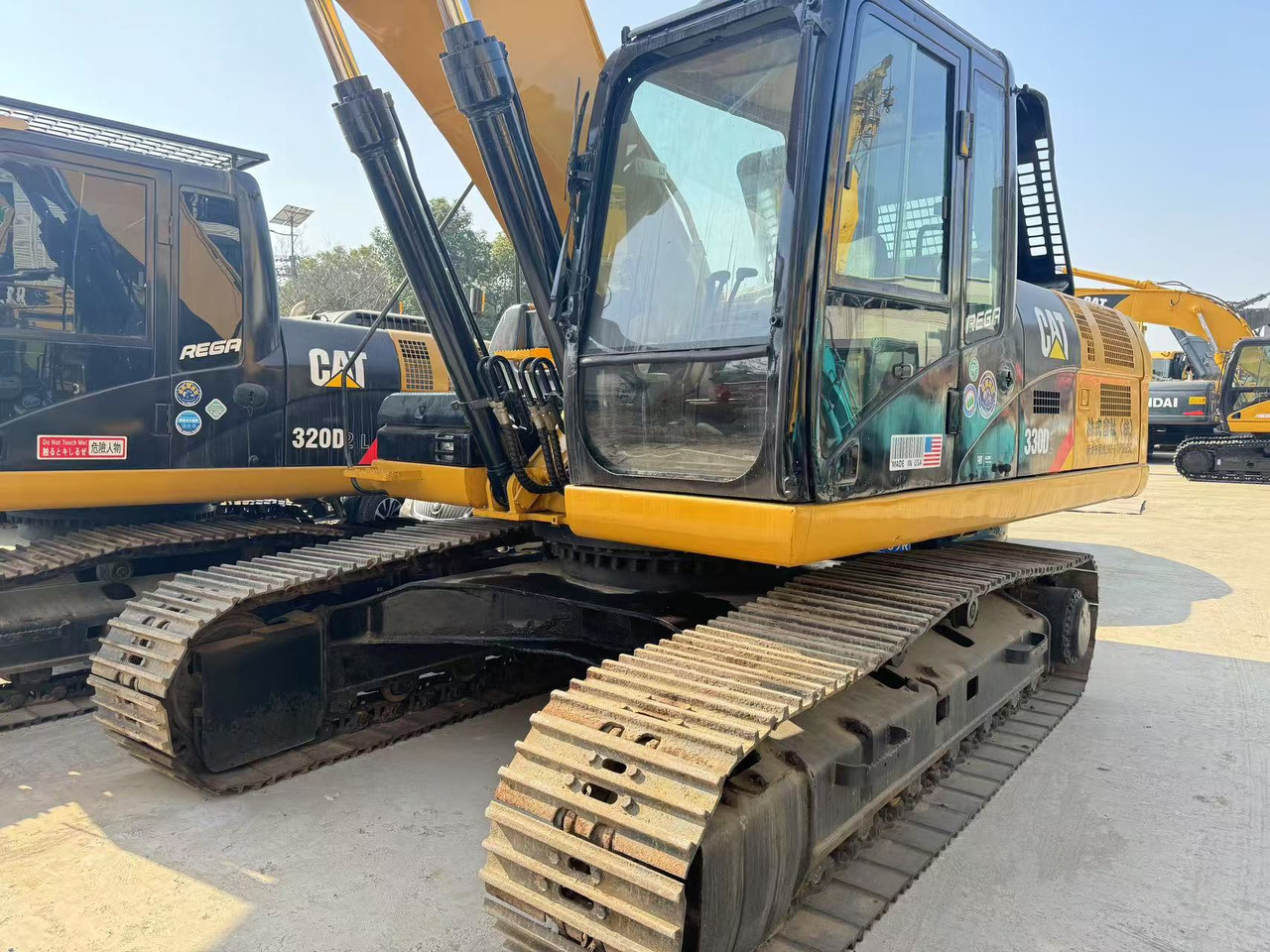 CAT 330D - حفار زحاف: صورة 3 CAT 330D - حفار زحاف: صورة 3