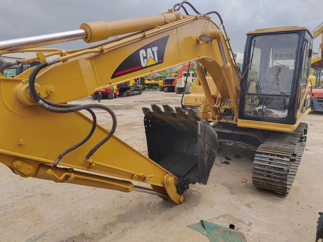 CATERPILLAR 312B - حفار زحاف: صورة 4 CATERPILLAR 312B - حفار زحاف: صورة 4