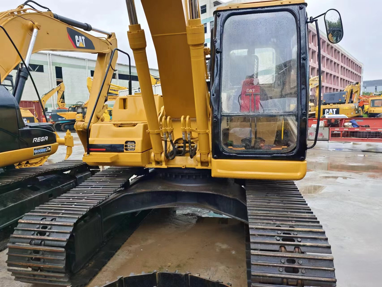CATERPILLAR 320BL - حفار زحاف: صورة 3 CATERPILLAR 320BL - حفار زحاف: صورة 3