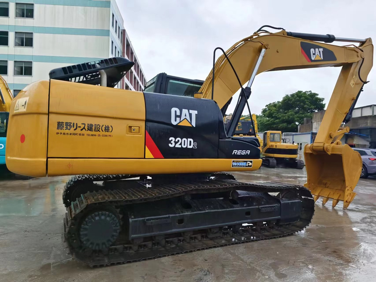 CATERPILLAR 320D2 CAT - حفار زحاف: صورة 1 CATERPILLAR 320D2 CAT - حفار زحاف: صورة 1