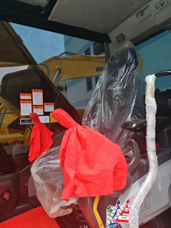CATERPILLAR 320D - حفار زحاف: صورة 5 CATERPILLAR 320D - حفار زحاف: صورة 5