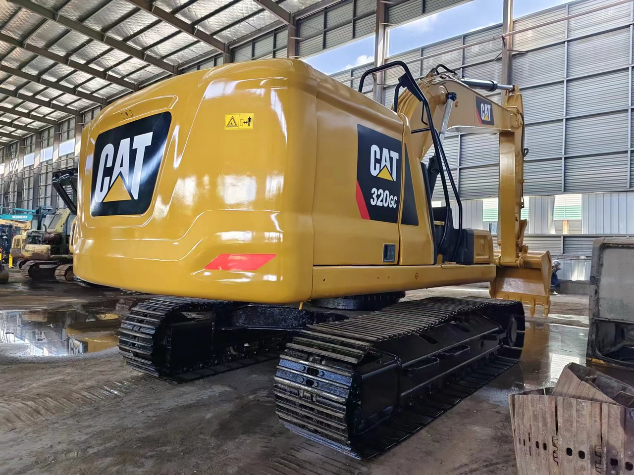 CATERPILLAR 320GC CAT 320 - حفار زحاف: صورة 1 CATERPILLAR 320GC CAT 320 - حفار زحاف: صورة 1