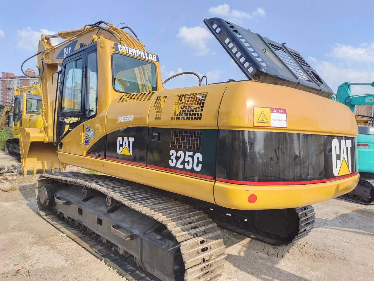 CATERPILLAR 325C - حفار زحاف: صورة 2 CATERPILLAR 325C - حفار زحاف: صورة 2