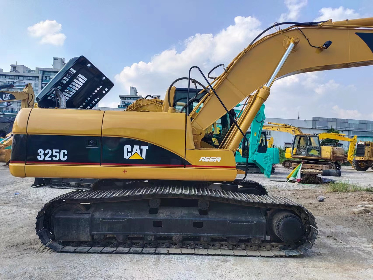 CATERPILLAR 325C - حفار زحاف: صورة 3 CATERPILLAR 325C - حفار زحاف: صورة 3