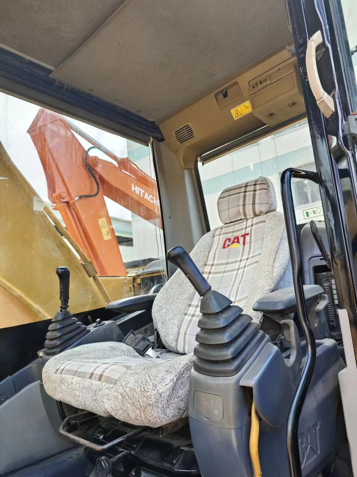 CATERPILLAR CAT 320D2 - حفار زحاف: صورة 4 CATERPILLAR CAT 320D2 - حفار زحاف: صورة 4