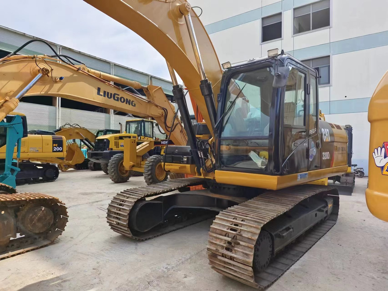 CATERPILLAR CAT 320D2 - حفار زحاف: صورة 3 CATERPILLAR CAT 320D2 - حفار زحاف: صورة 3