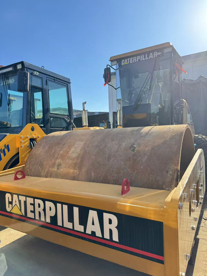 CATERPILLAR CS683E - مدحلة اسفلت: صورة 1 CATERPILLAR CS683E - مدحلة اسفلت: صورة 1
