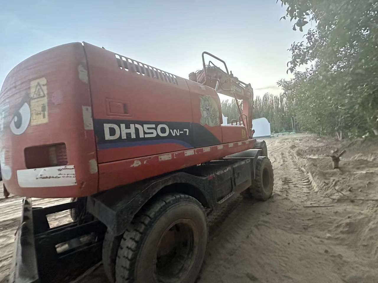 DOOSAN DH150W-7 - حفارة دولاب: صورة 2 DOOSAN DH150W-7 - حفارة دولاب: صورة 2