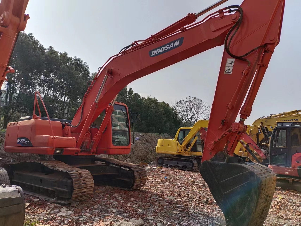 DOOSAN DH225LC-7 - حفار زحاف: صورة 4 DOOSAN DH225LC-7 - حفار زحاف: صورة 4