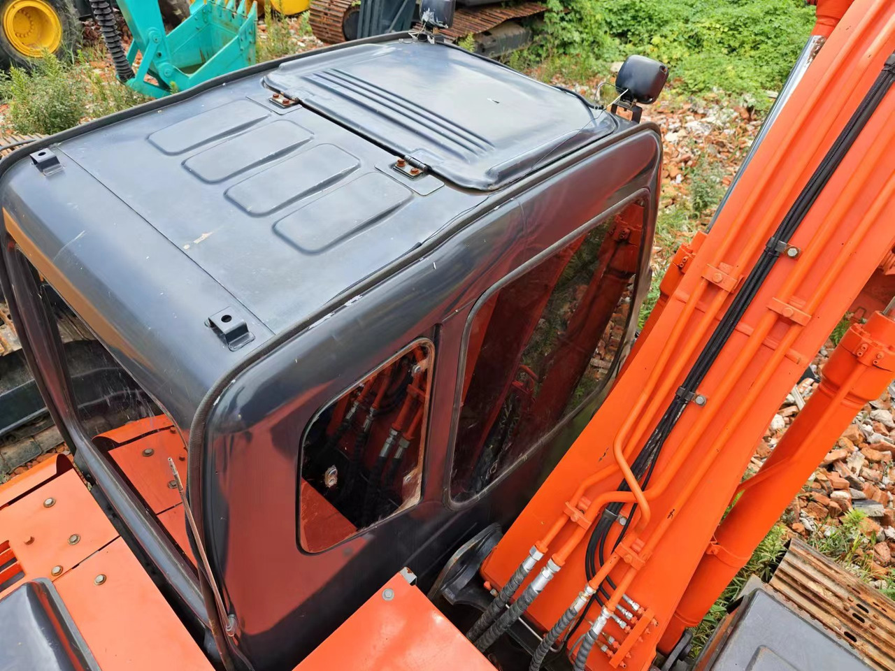HITACHI EX120-5 - حفار زحاف: صورة 2 HITACHI EX120-5 - حفار زحاف: صورة 2