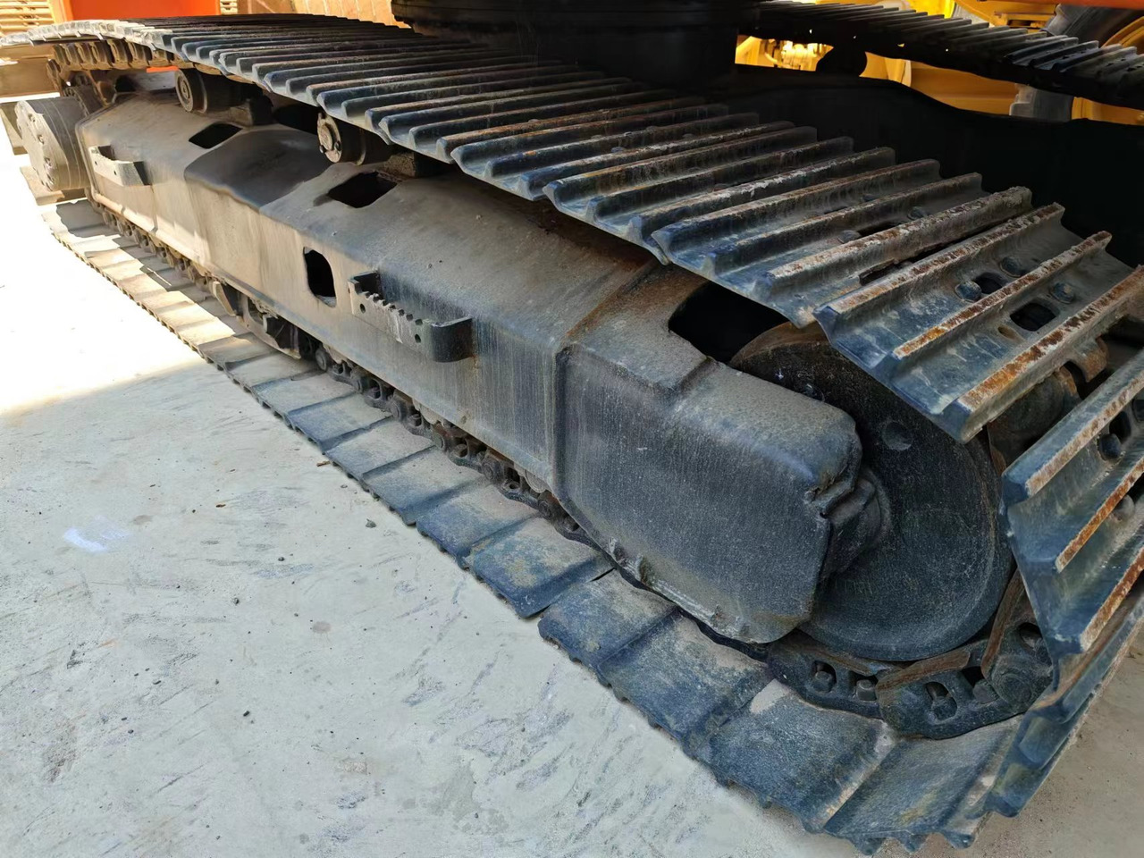 HITACHI EX200-5 - حفار زحاف: صورة 5 HITACHI EX200-5 - حفار زحاف: صورة 5