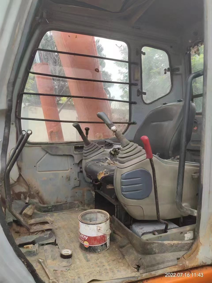 HITACHI EX60-5 - حفارة مُصَّغرة: صورة 4 HITACHI EX60-5 - حفارة مُصَّغرة: صورة 4